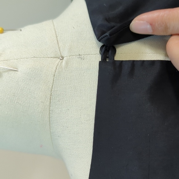 Tibi Satin Poplin Cold Shoulder Shift Dress Black 4 minimal preppy contemporary - Picture 7 of 11